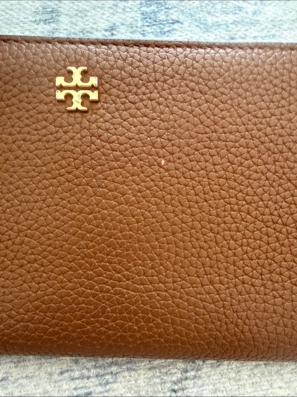 Tory Burch Blake Slim Wallet - Picture 3 of 6